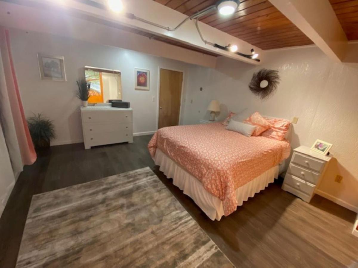 Spacious Lower Level Living All For You! Corvallis Luaran gambar