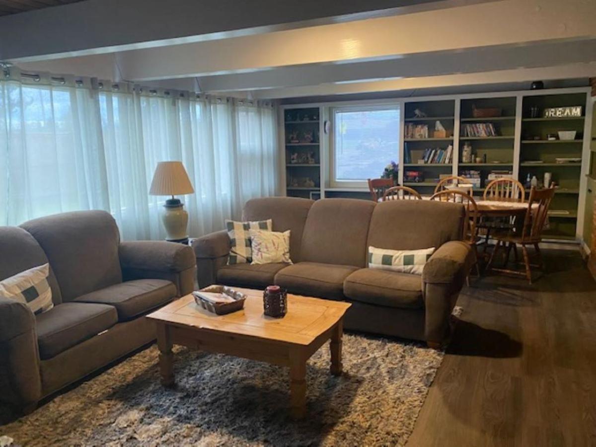 Spacious Lower Level Living All For You! Corvallis Luaran gambar