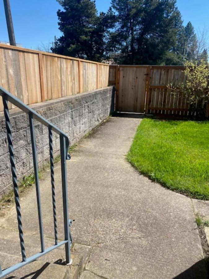 Spacious Lower Level Living All For You! Corvallis Luaran gambar