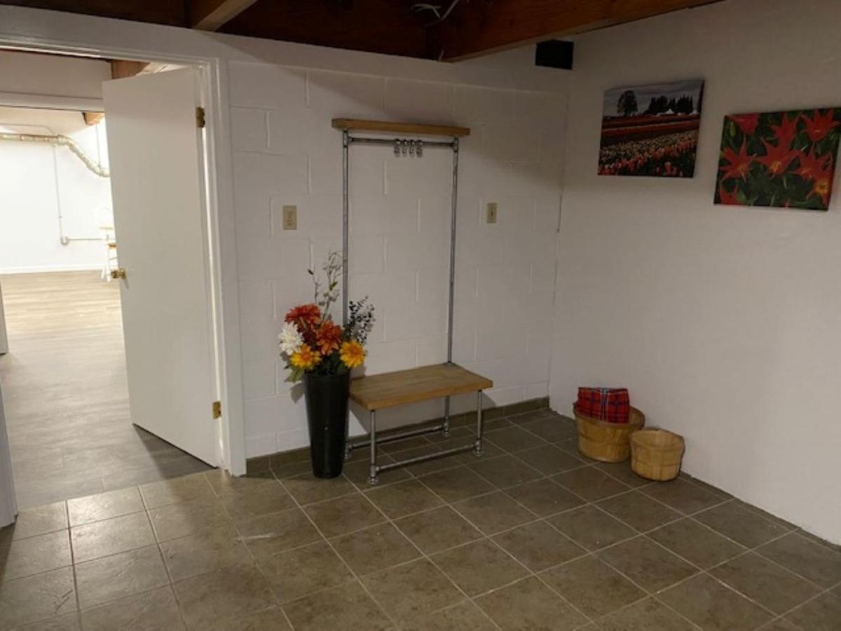 Spacious Lower Level Living All For You! Corvallis Luaran gambar