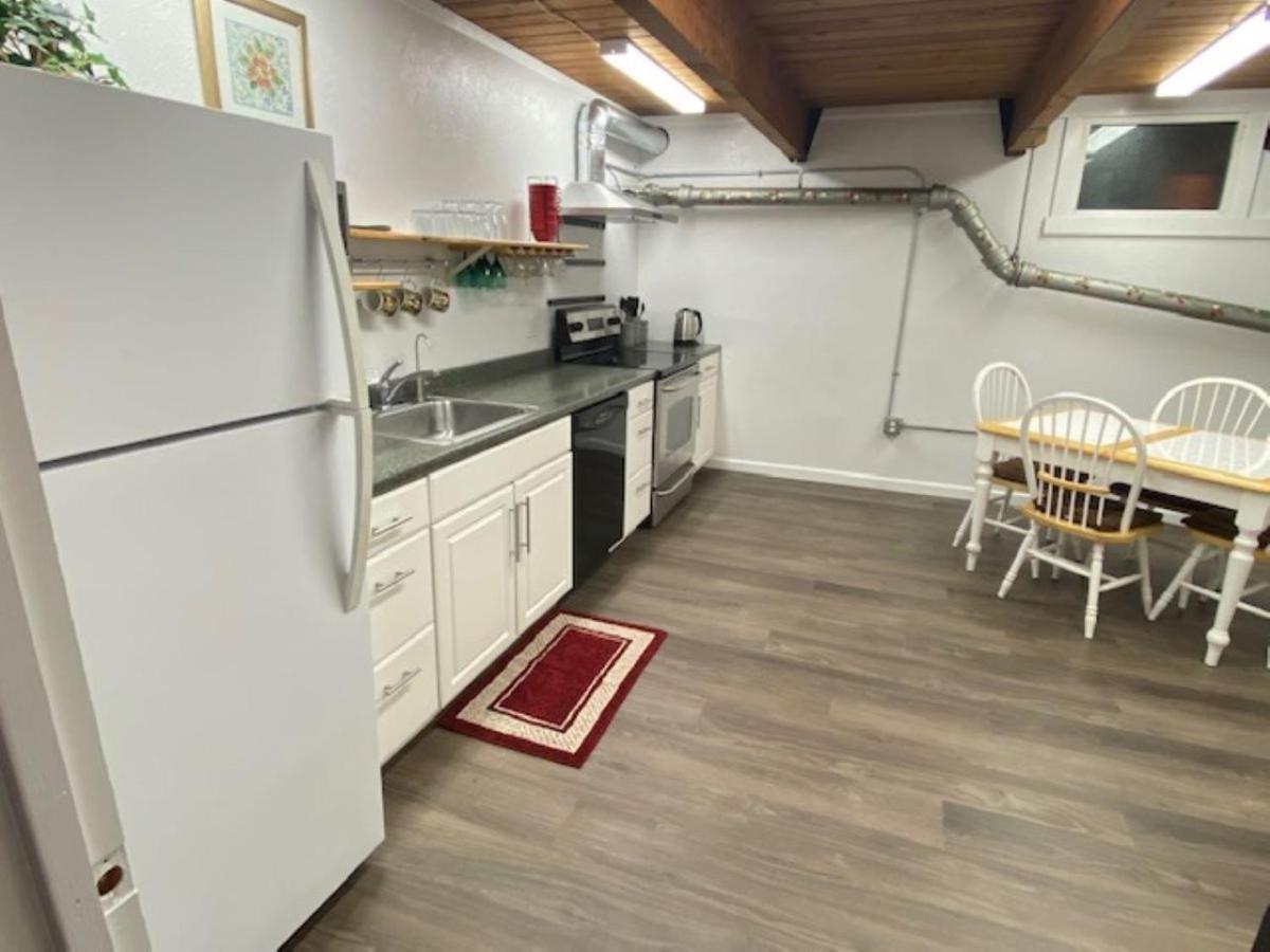 Spacious Lower Level Living All For You! Corvallis Luaran gambar